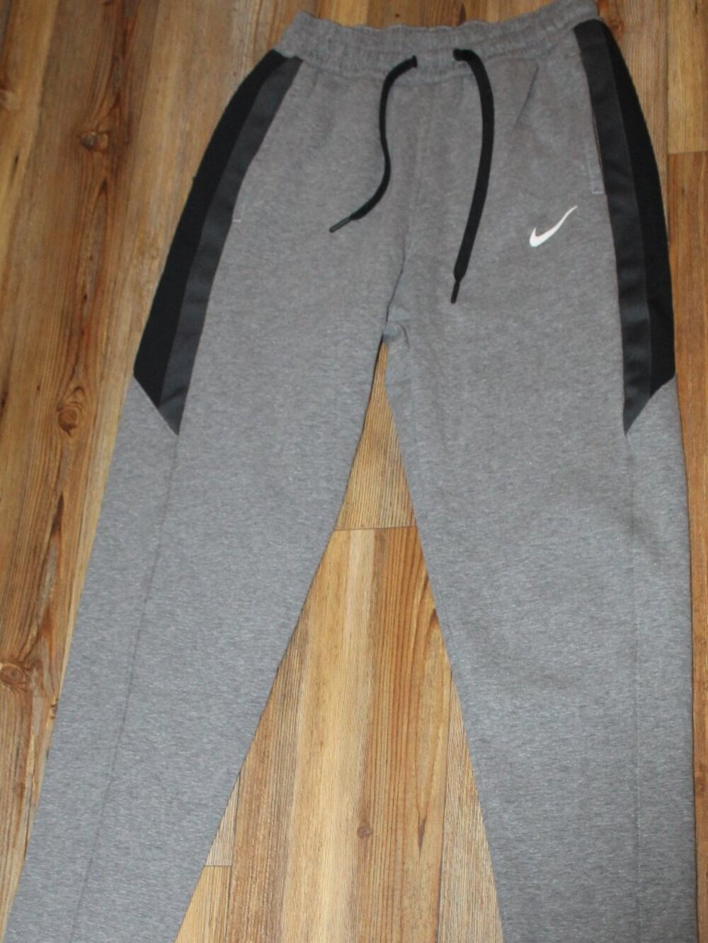 NIKE MEN'S SWEATPANTS SIZE SMALL BRAND NEW WITH TAGS